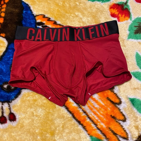 Size S red - Picture 2 of 5